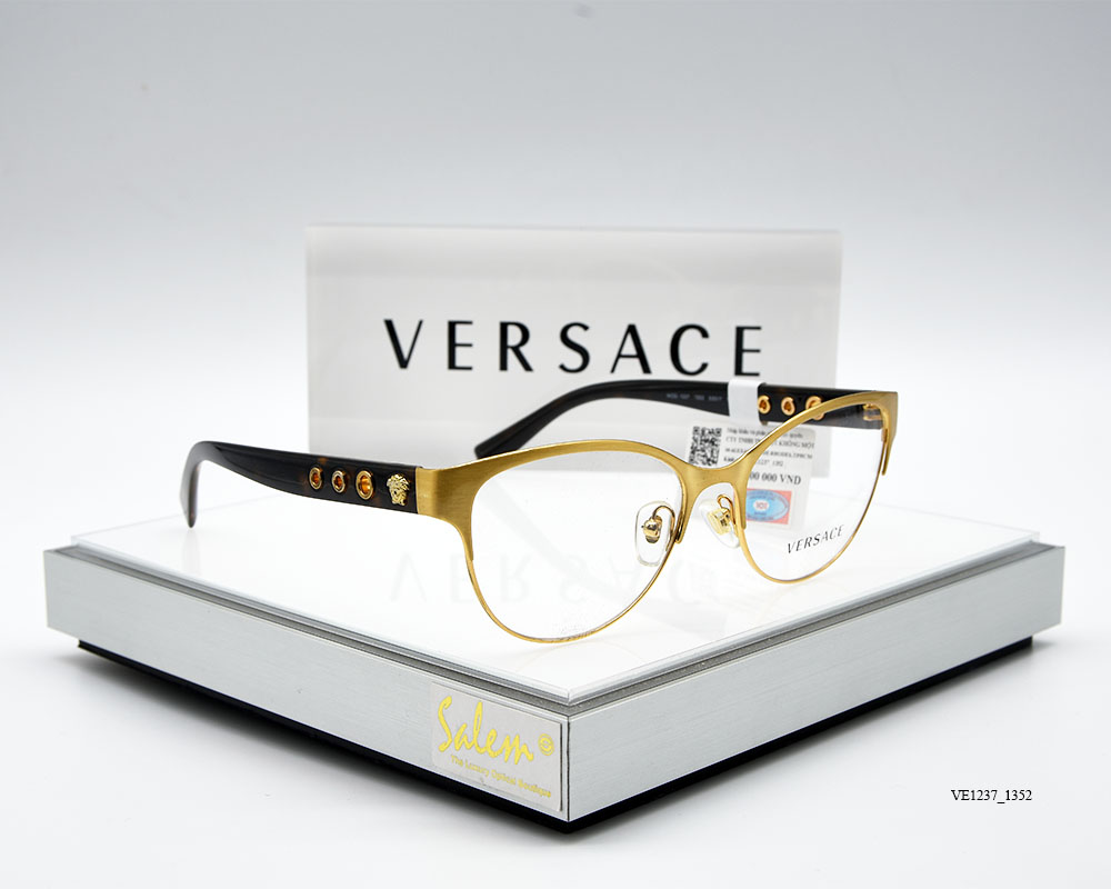 VERSACE