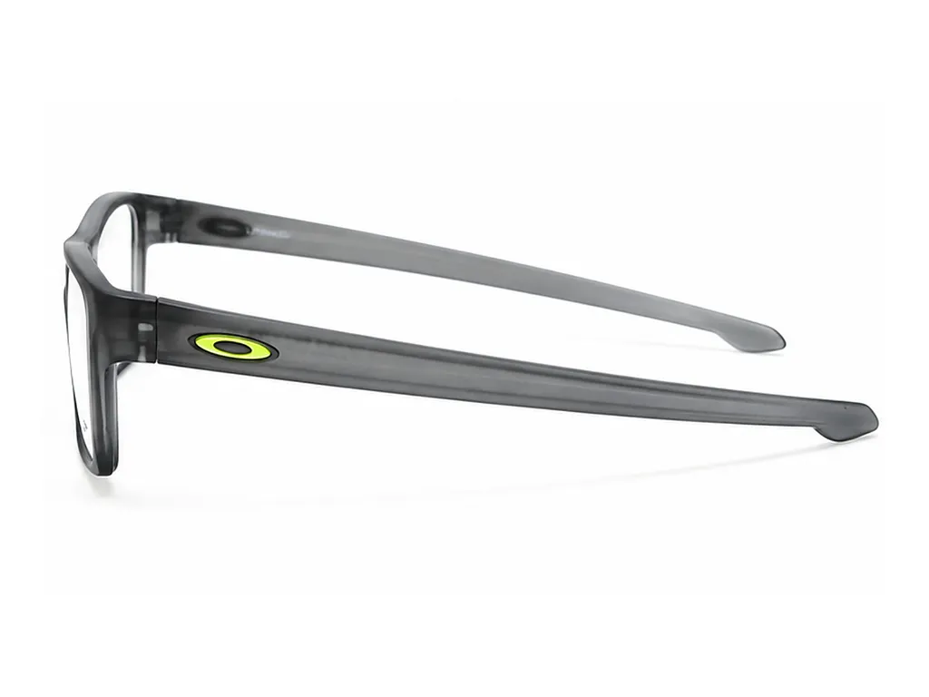 oakley_nen_trang_anh_4.webp