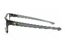 oakley_nen_trang_anh_4.webp