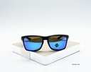 OAKLEY