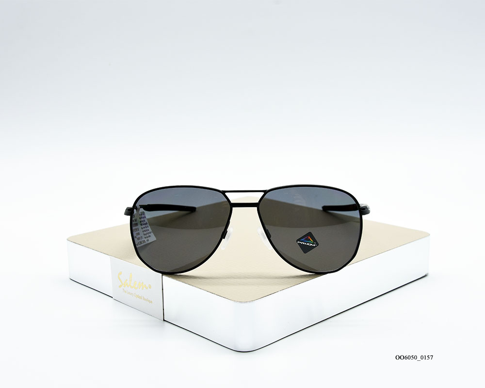 OAKLEY