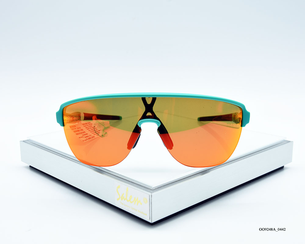 OAKLEY