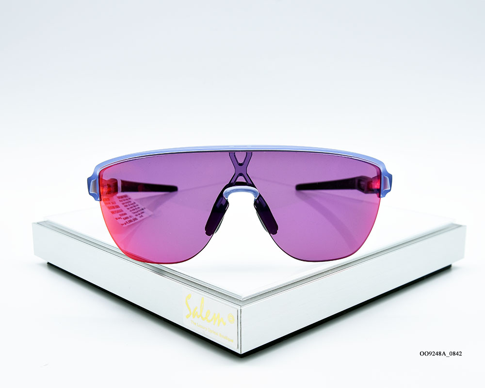 OAKLEY